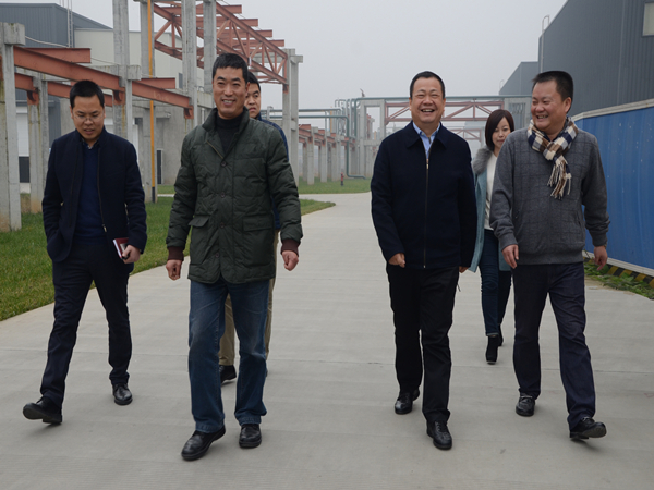 the county secretary of xinjin, xia xianyi , in